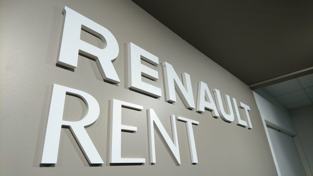 enseigne-lettre-relief-3D-paris-renault-boulogne