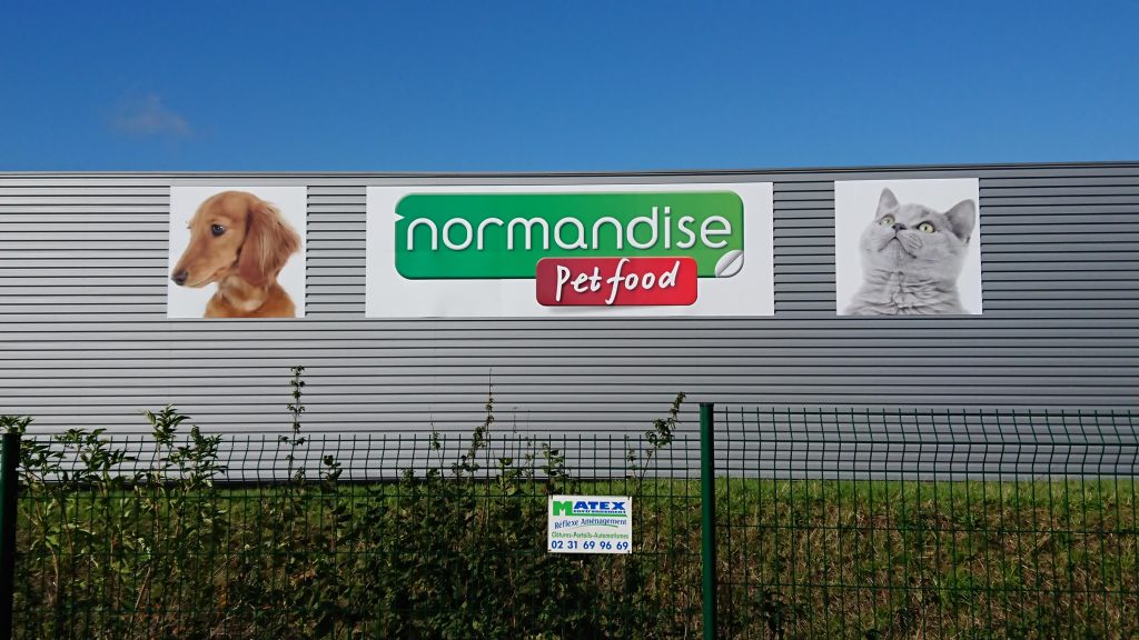 Enseigne lumineuse. Fabrication et pose à Vire Normandie