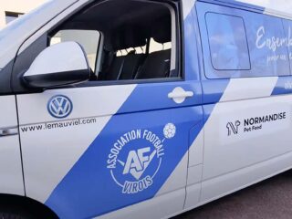 Habillage minibus de l'Association Football Virois